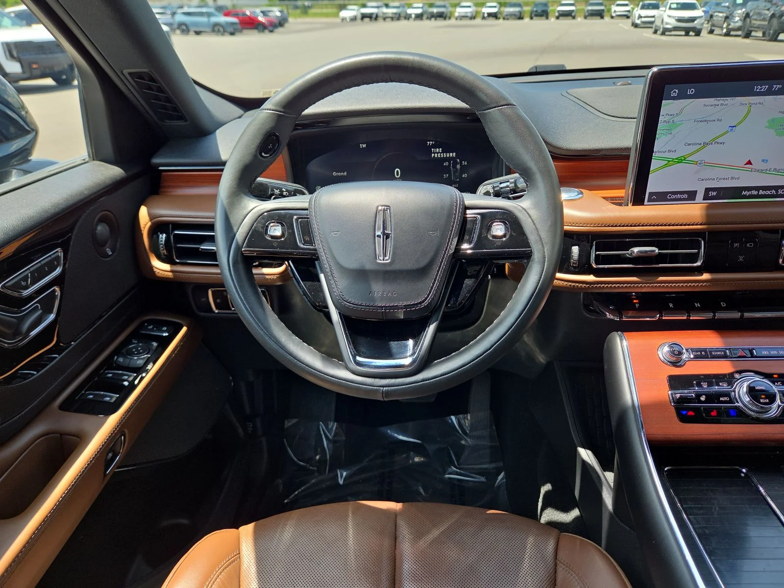 Used 2024 Black Metallic Lincoln Reserve image 14