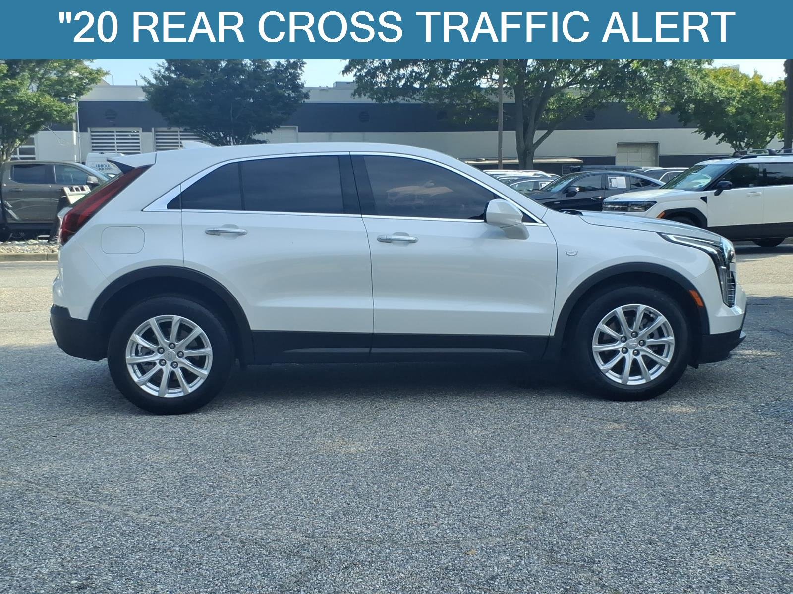 Used 2023 Crystal White Tricoat Cadillac AWD Luxury image 7