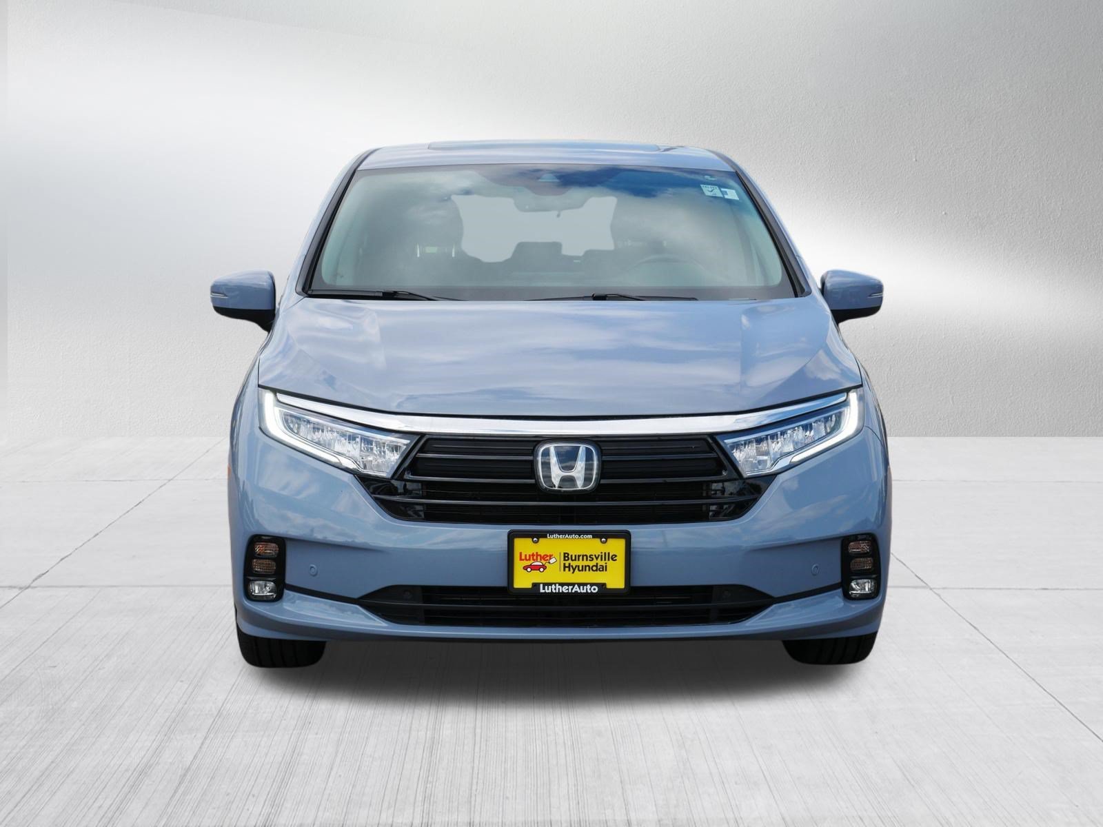 Used 2024 Honda Odyssey Touring with VIN 5FNRL6H82RB007722 for sale in Burnsville, Minnesota