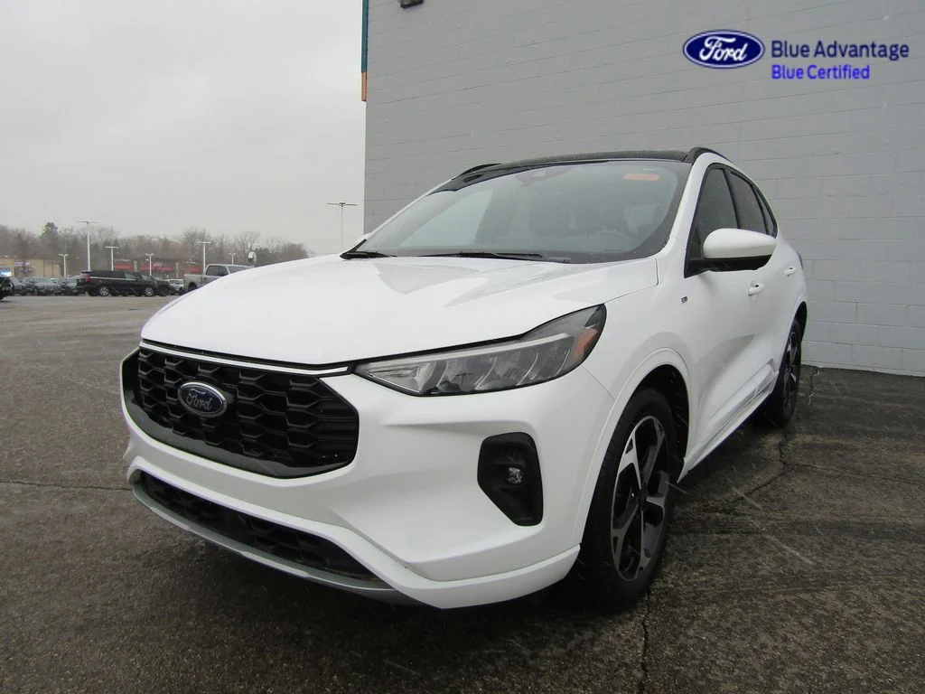 Certified Used 2023 Oxford White Ford ST-Line Select image 46