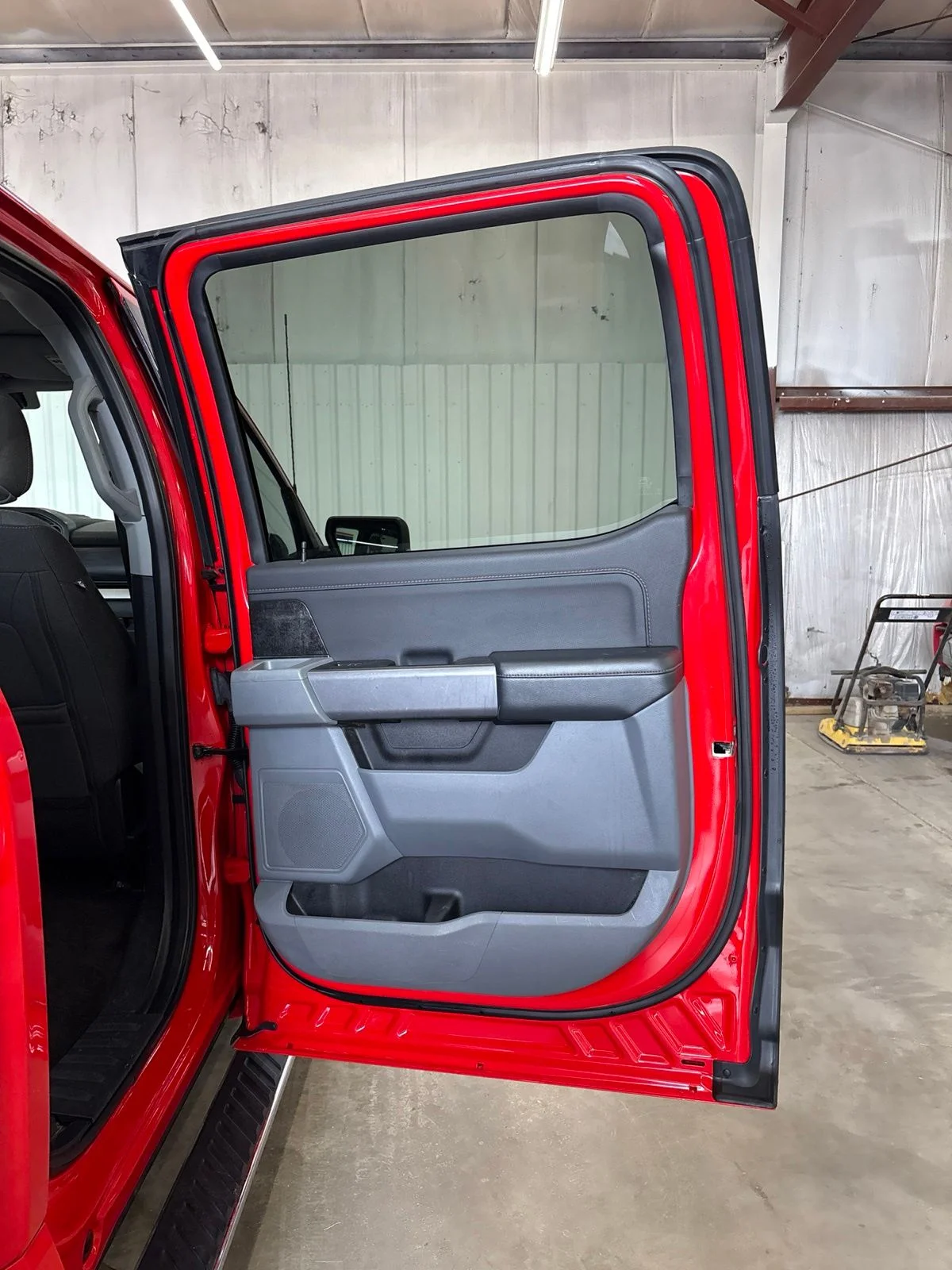 Used 2021 Red Ford XLT image 16