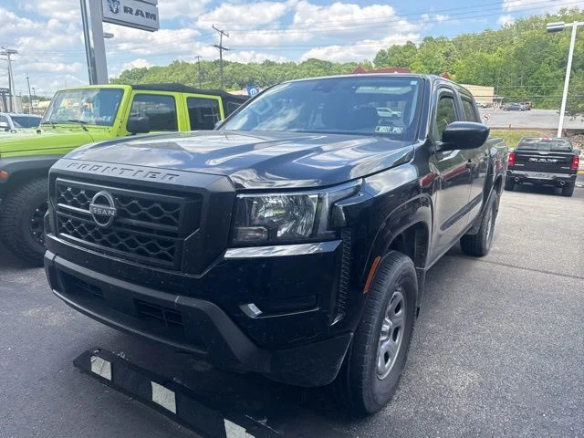 Certified Used 2024 Black Nissan S image 2