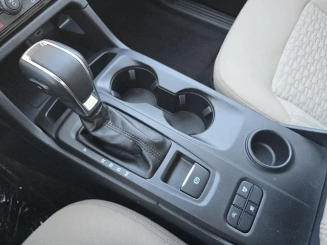 New 2025 Oxford White Ford XLT image 38