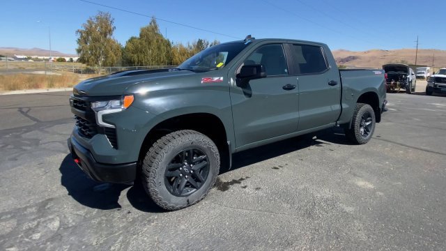 Used 2025 Cypress Gray Chevrolet LT Trail Boss image 4