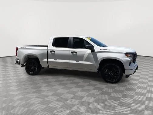 Used 2024 White Chevrolet Custom image 2
