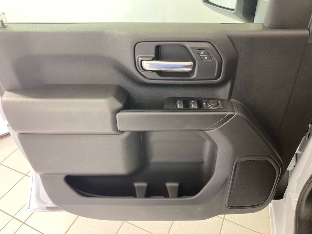2026 Chevrolet Silverado 3500 HD LTZ - Photo 9