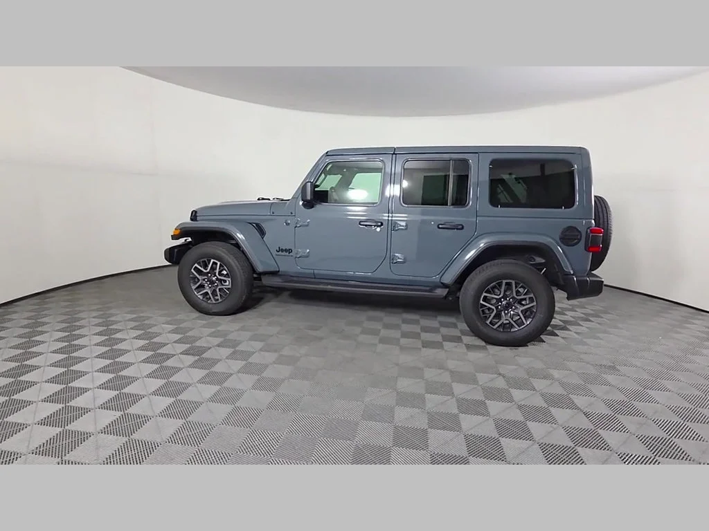 New 2026 Anvil Clear-Coat Exterior Paint Jeep Sahara image 35