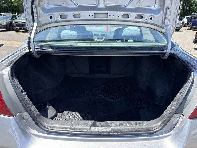 Used 2007 Silver Honda SE image 29