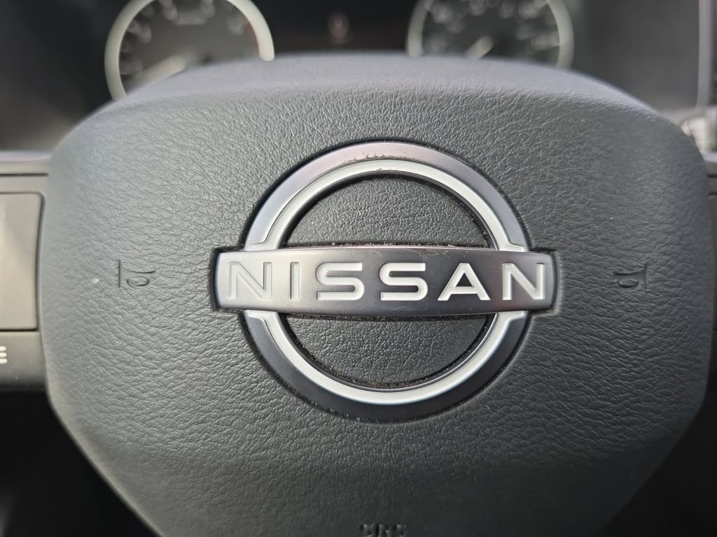 Used 2025 Gray Nissan SV image 5