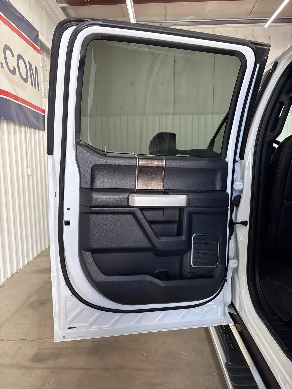 Used 2022 White Ford Lariat image 14