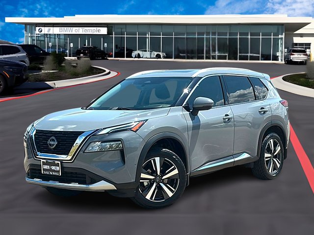 Pre-Owned 2023 Nissan Rogue VC-Turbo 1.5L I-3 gasoline direct injection, DOHC, CVTCS variable valve control, intercooled turbo, regular unleaded, engine with 201HP FWD Platinum FWD