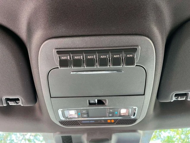 New 2027 Gray Ford Lariat image 27