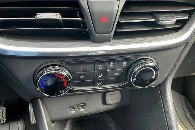 2024 Buick Encore GX Preferred - Photo 15