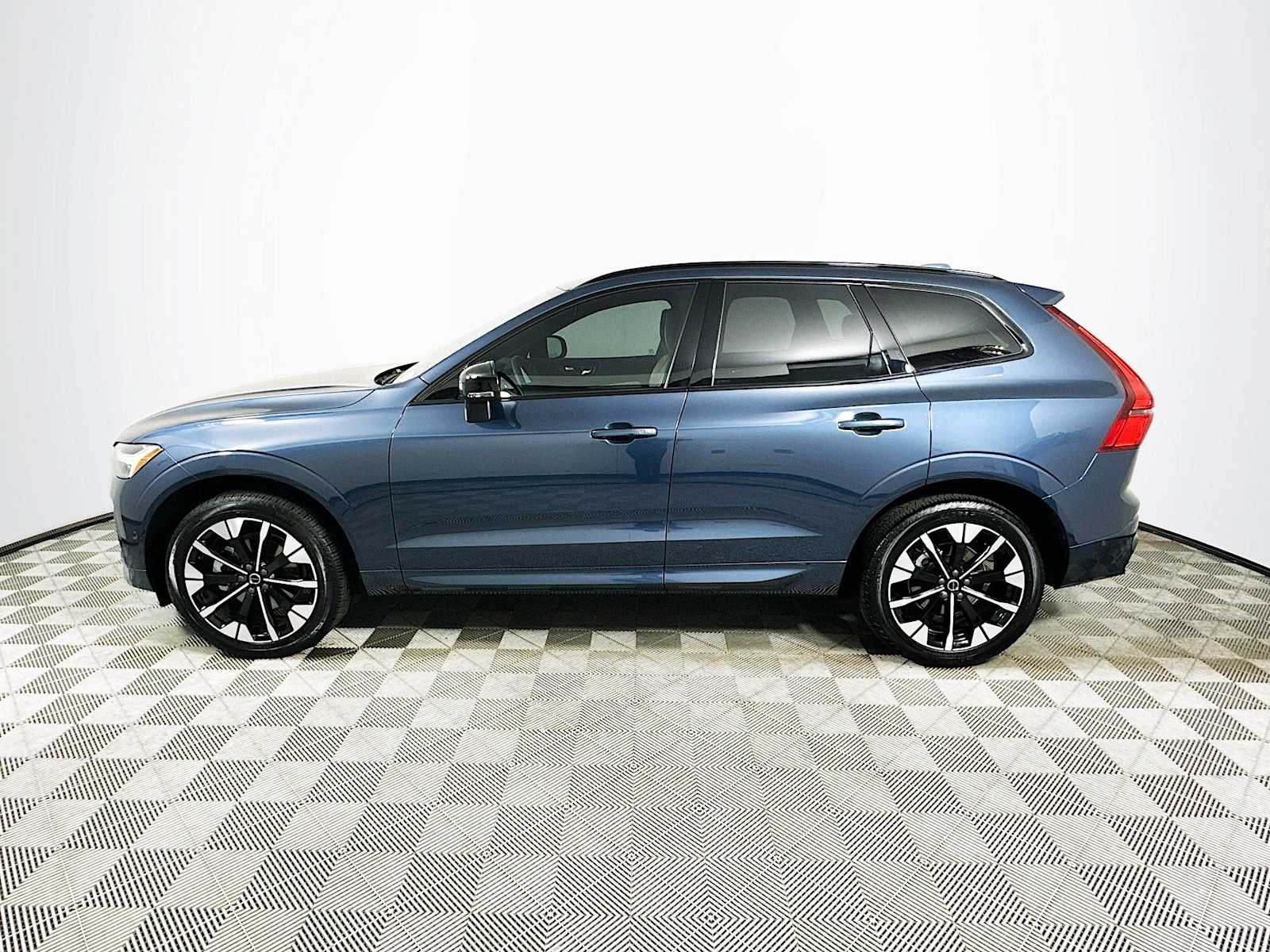 New 2026 CRYSTAL BLACK SILICA Subaru tS image 4