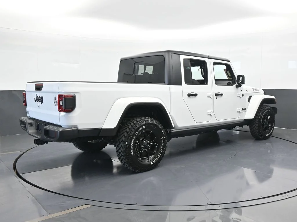 2024 Jeep Gladiator Willys - Photo 6