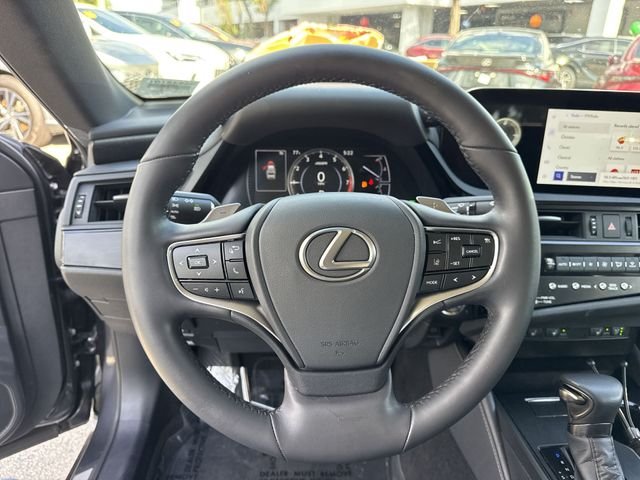 2024 Lexus ES 350 - Photo 14