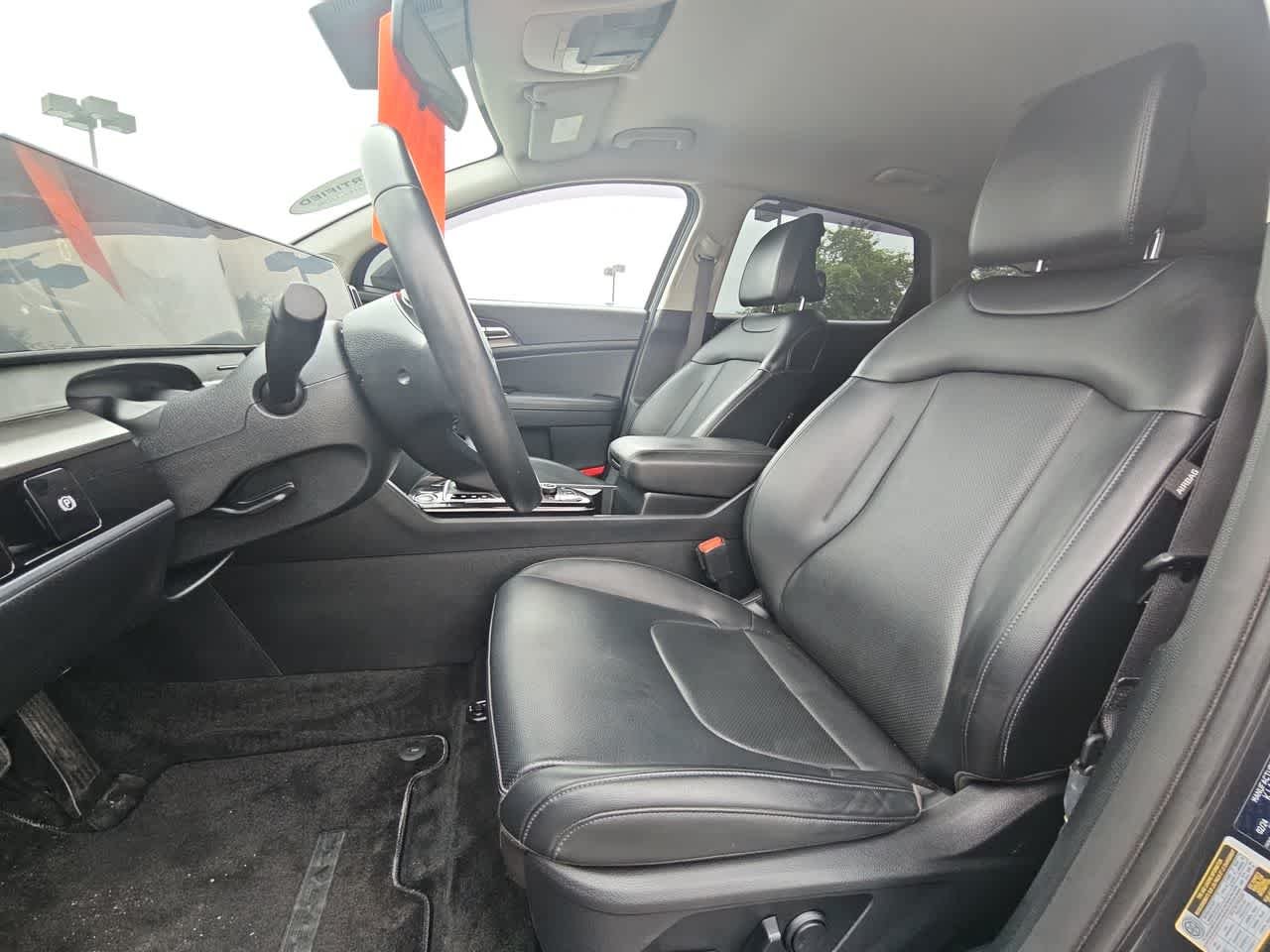 Used 2024 Gravity Gray Kia EX image 12