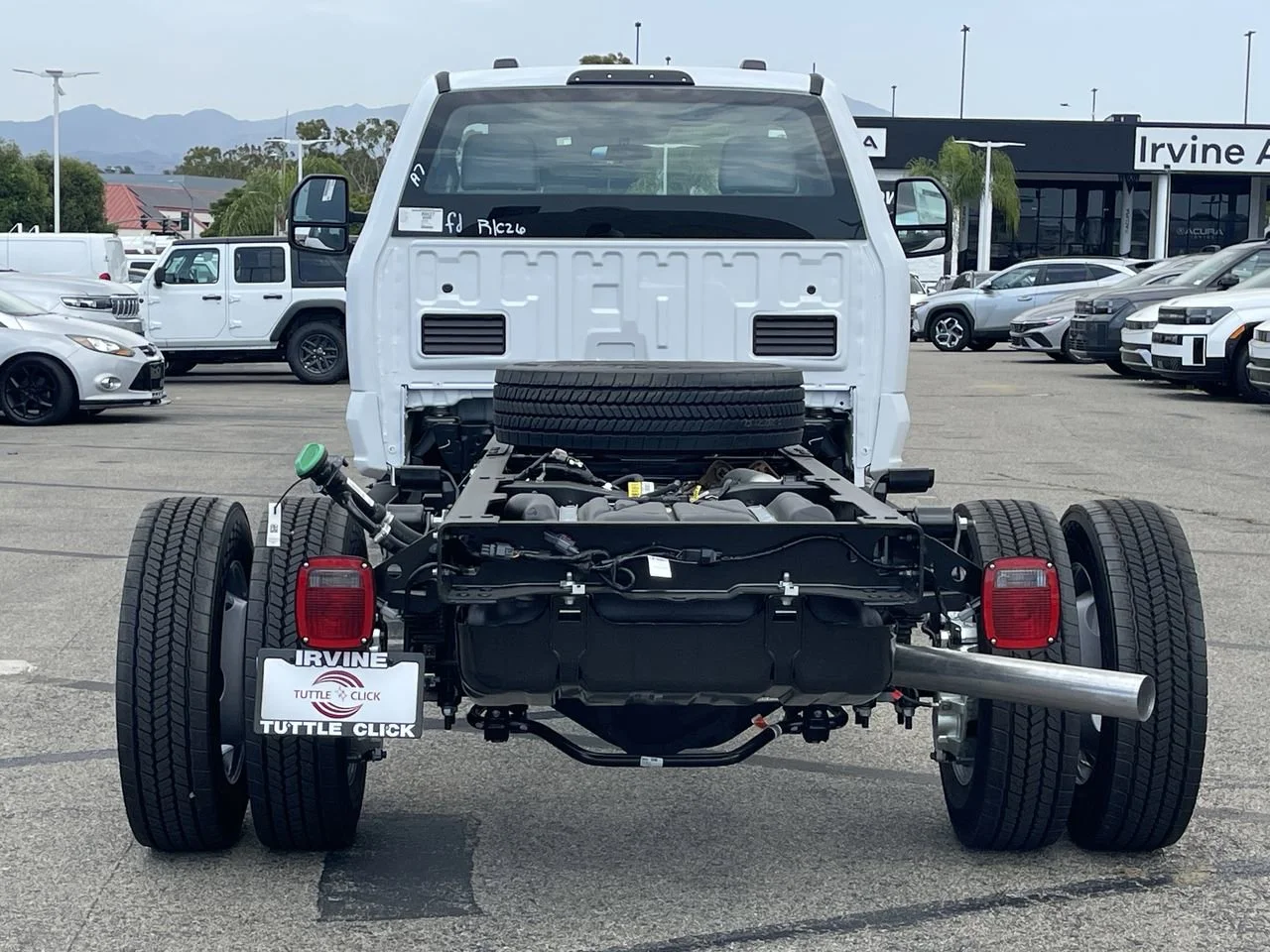 New 2025 Oxford White Ford XL image 5