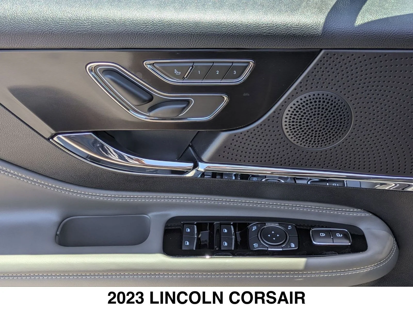 Used 2023 Black Lincoln Standard image 10