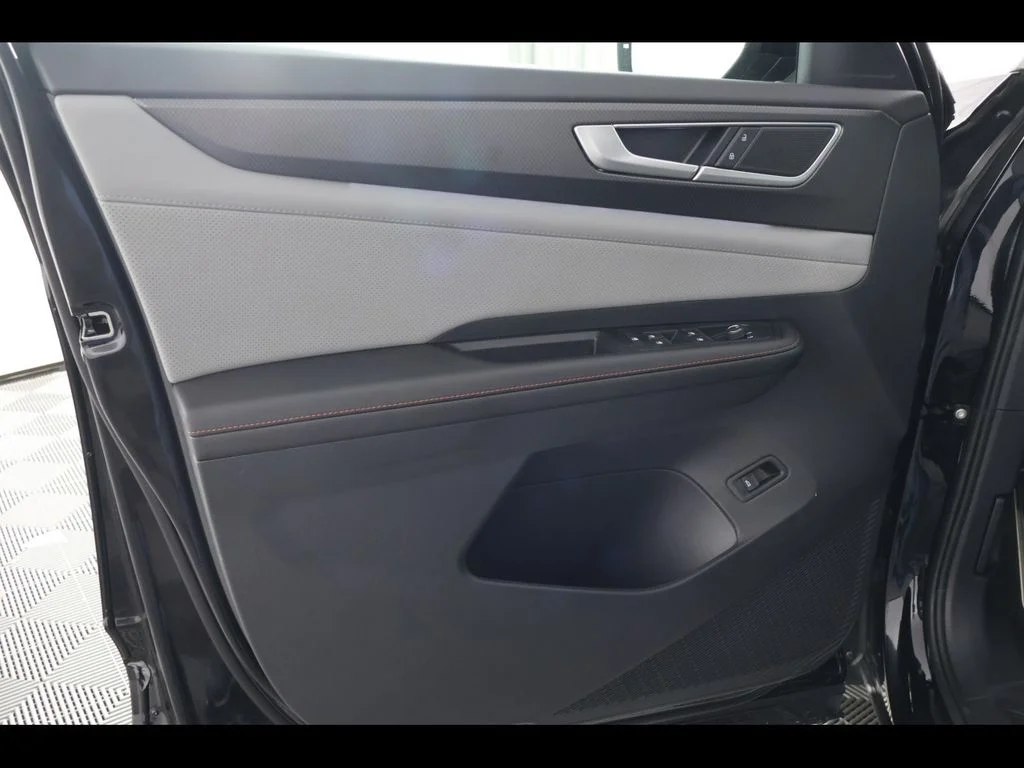 New 2026 Black Volkswagen 2.0T Peak Edition image 30