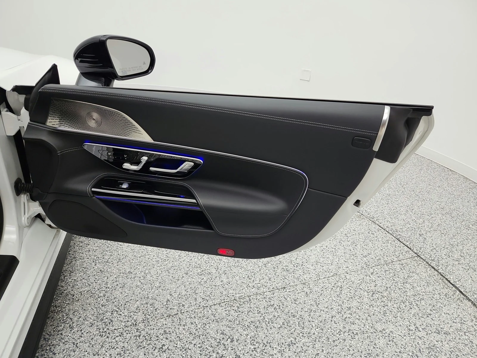 Certified Used 2024 MANUFAKTUR Moonlight White Metallic Mercedes-Benz AMG® GT 55 Coupe image 19