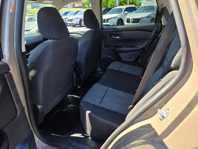 Used 2025 Beige/tan Nissan SV image 12