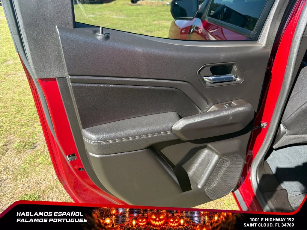 Used 2023 RADIANT RED TINTCOAT Chevrolet 2WD LT image 23