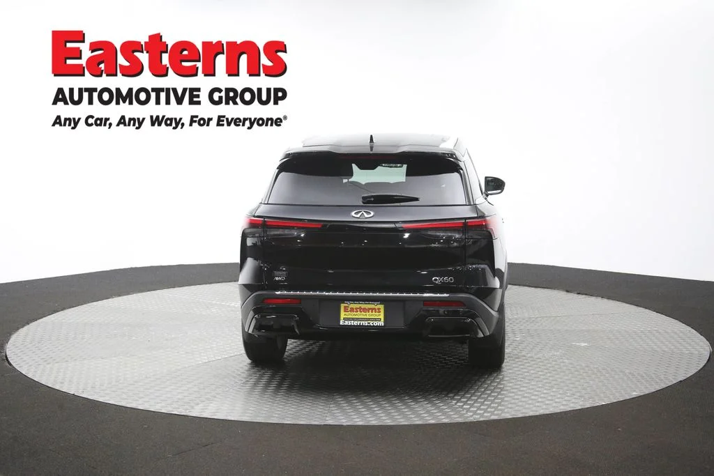 Used 2023 Black INFINITI LUXE image 42