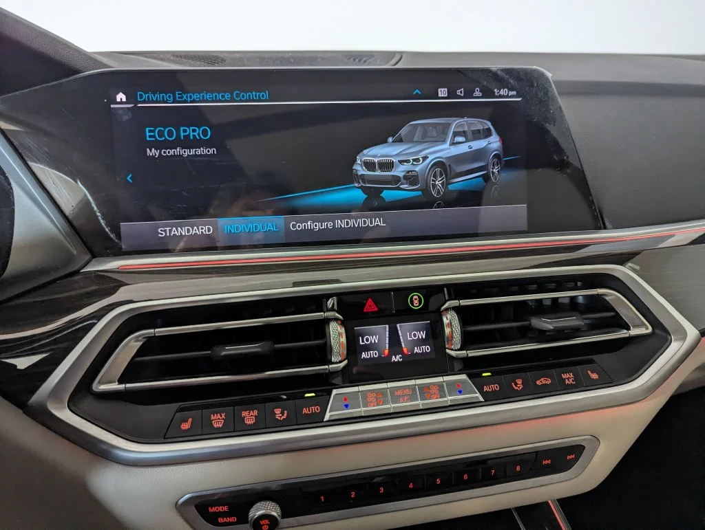 Certified Used 2019 Gray BMW xDrive40i image 9