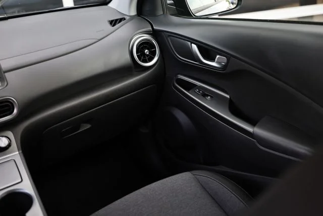 Used 2023 Ultra Black Hyundai SE image 29