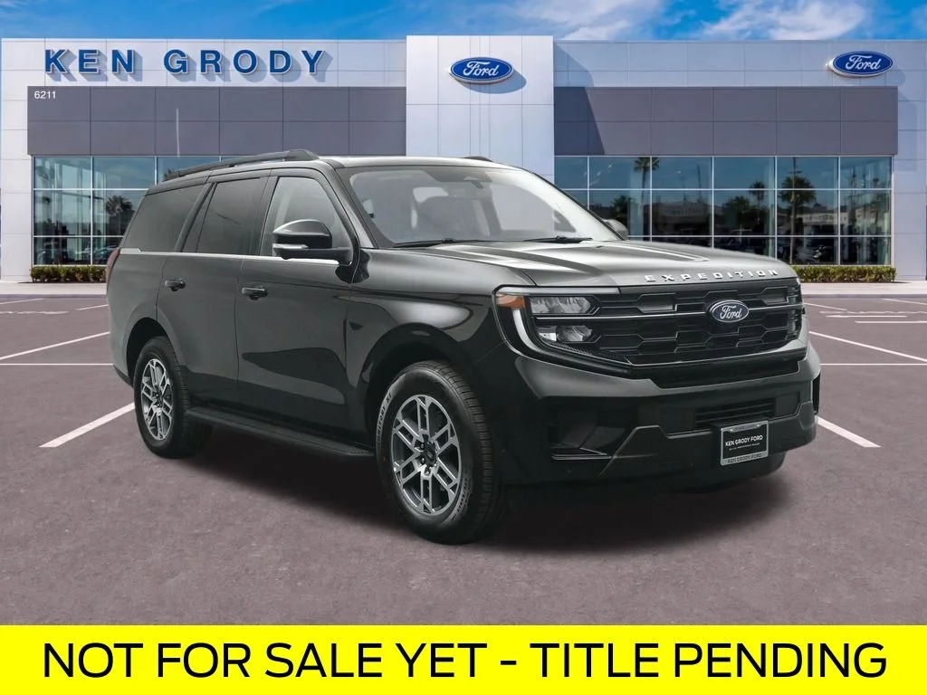 2025 Ford Expedition Active's photo