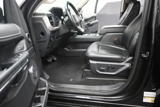 2024 Ford Expedition XLT - Photo 10