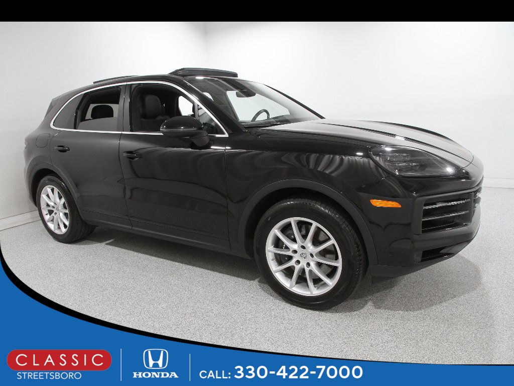 2024 Porsche Cayenne -'s photo