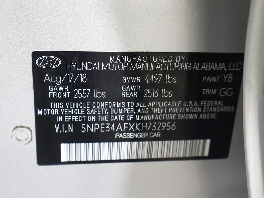 Used 2019 Silver Hyundai Limited image 58