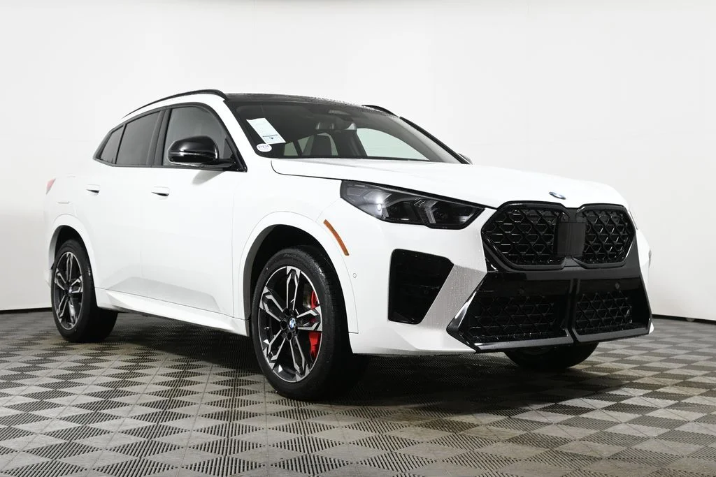 Used 2026 White BMW xDrive28i image 9
