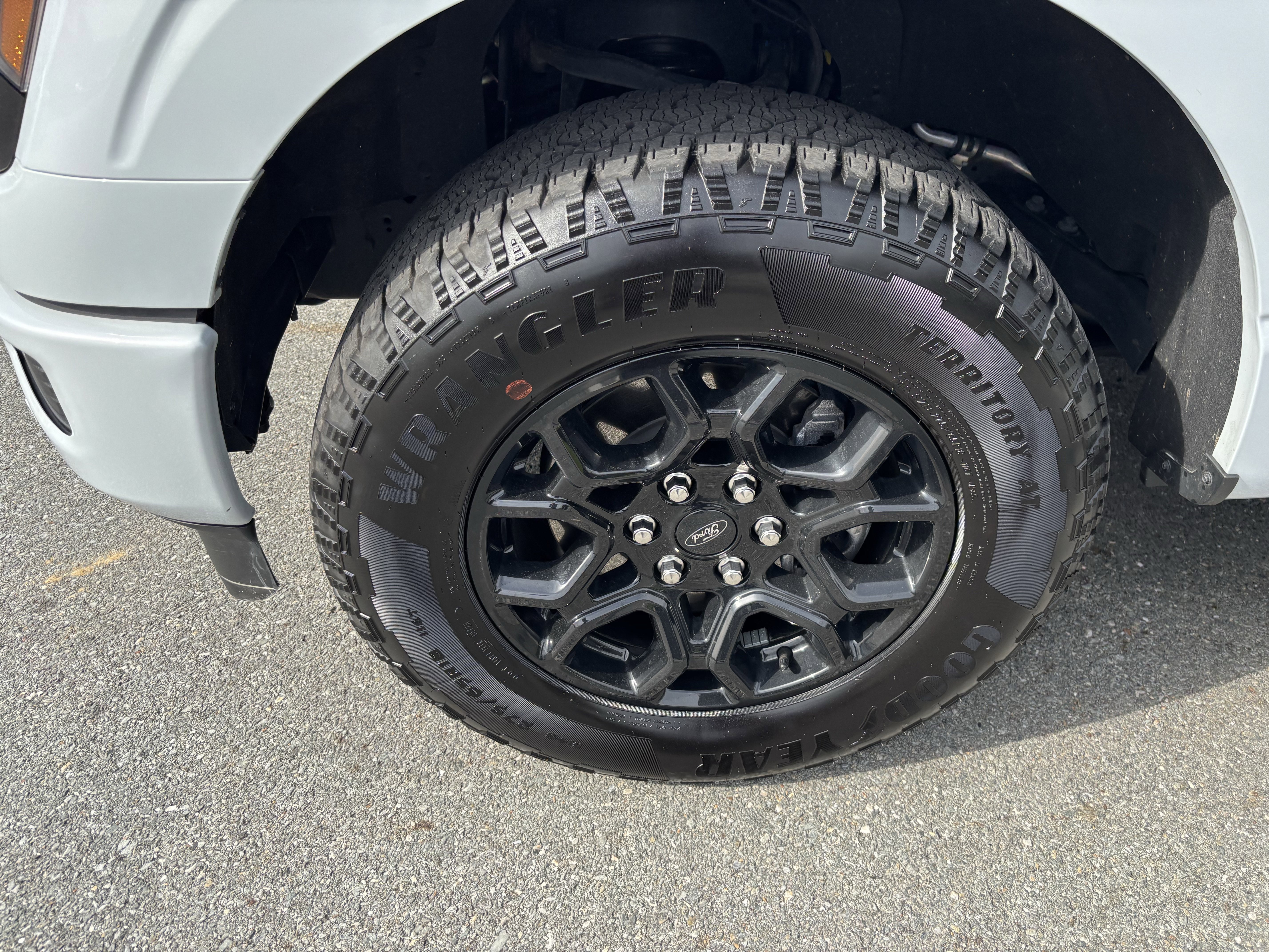 2025 Ford F-150 XLT - Photo 42