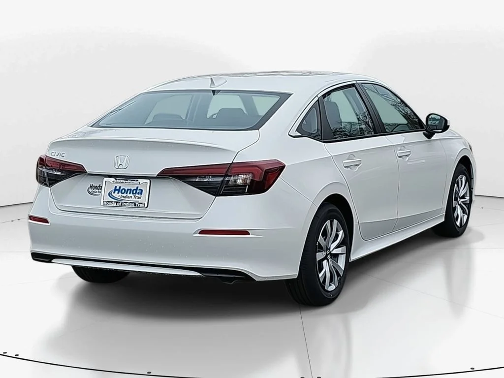 Used 2026 Platinum White Pearl Honda LX image 8