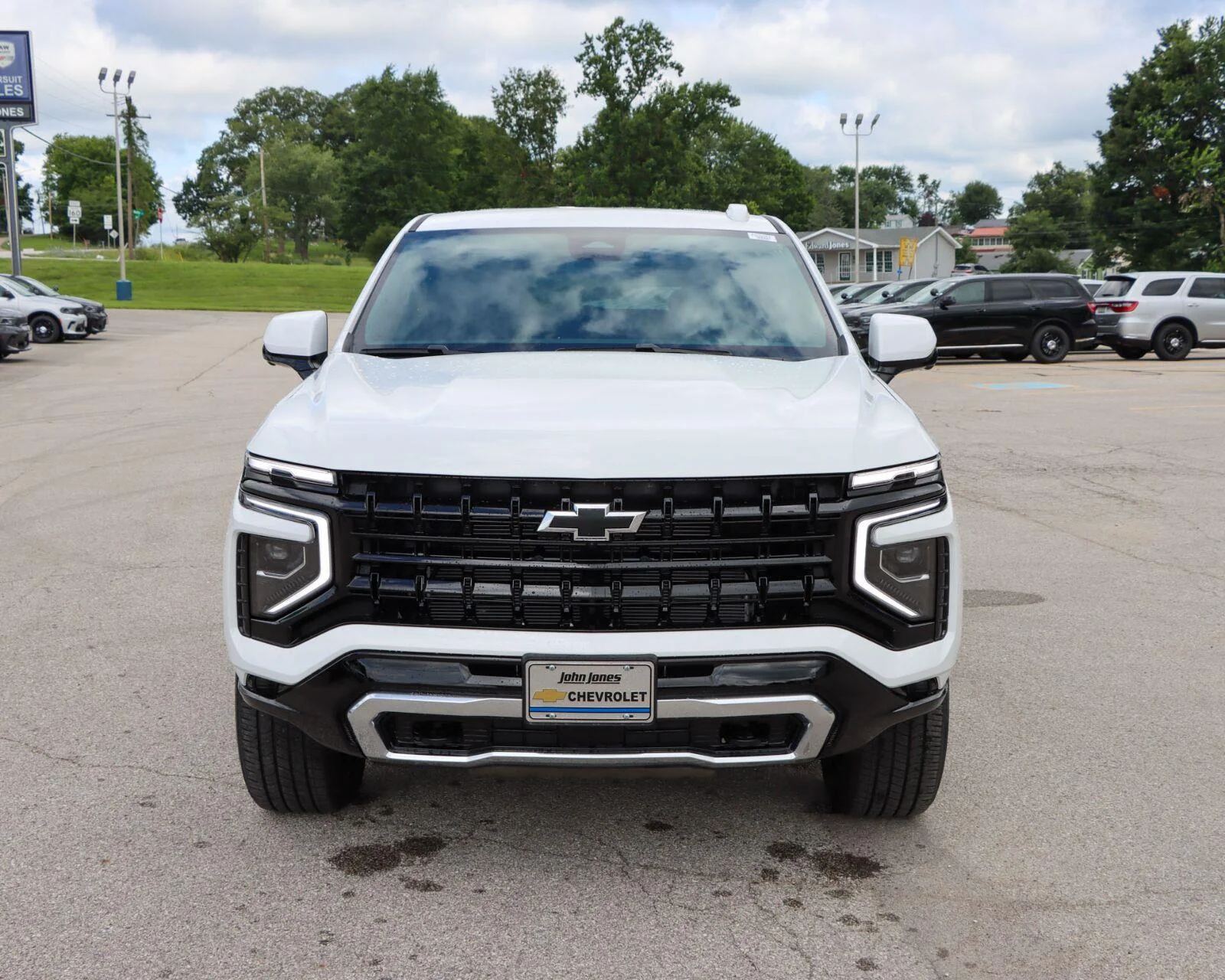 New 2026 Summit White Chevrolet Pursuit Rated image 13