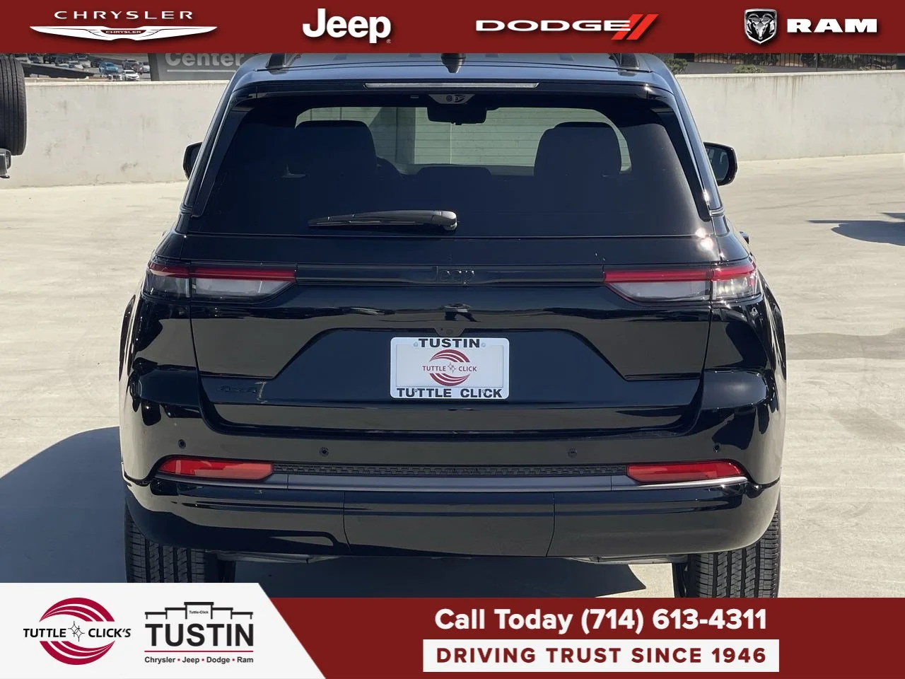 New 2027 High-Gloss Black Paint Jeep Limited Reserve image 11
