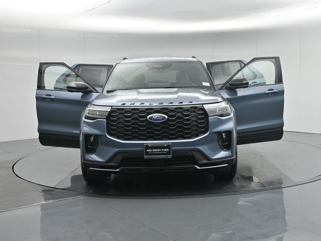 New 2026 Vapor Blue Metallic Ford ST-Line image 31