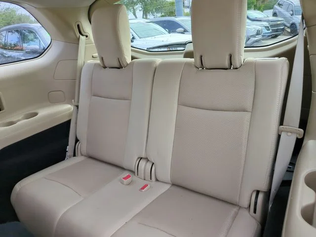 Used 2019 White Nissan SV image 16