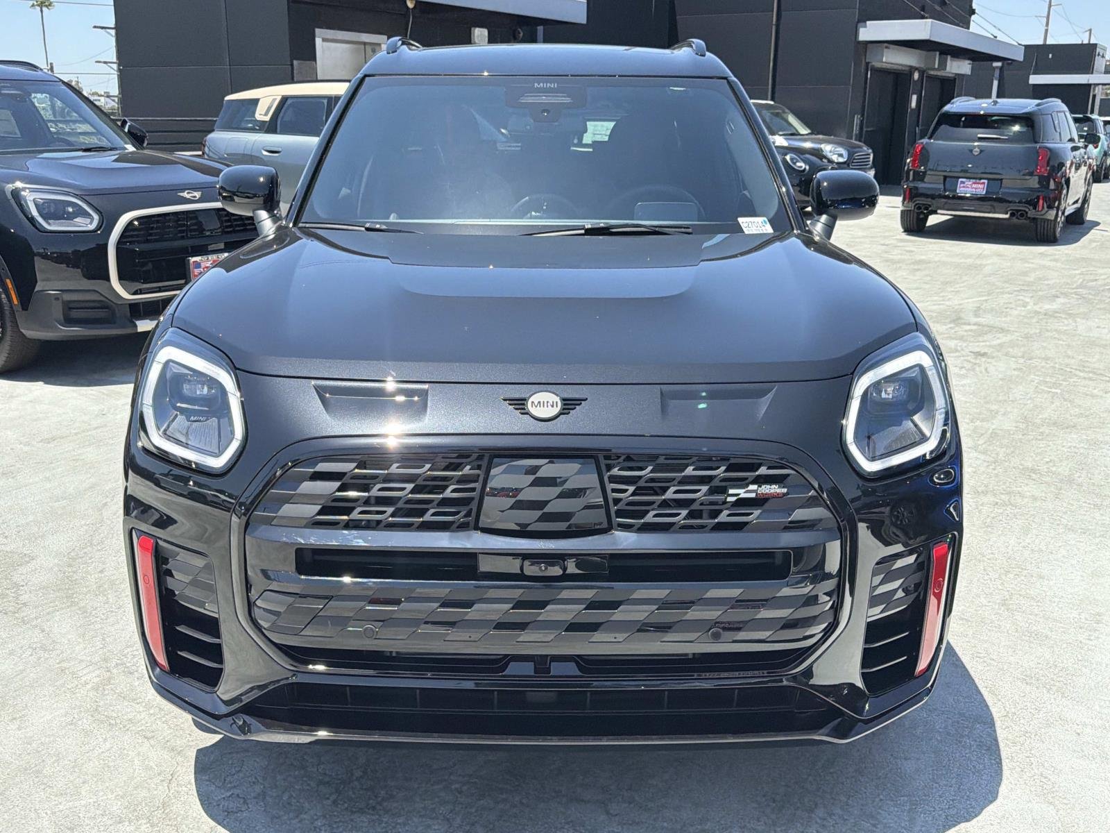 New 2027 0C4R Midnight Black II Metallic MINI Iconic image 3