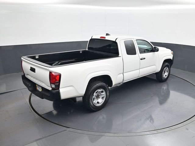 Used 2021 White Toyota SR image 16