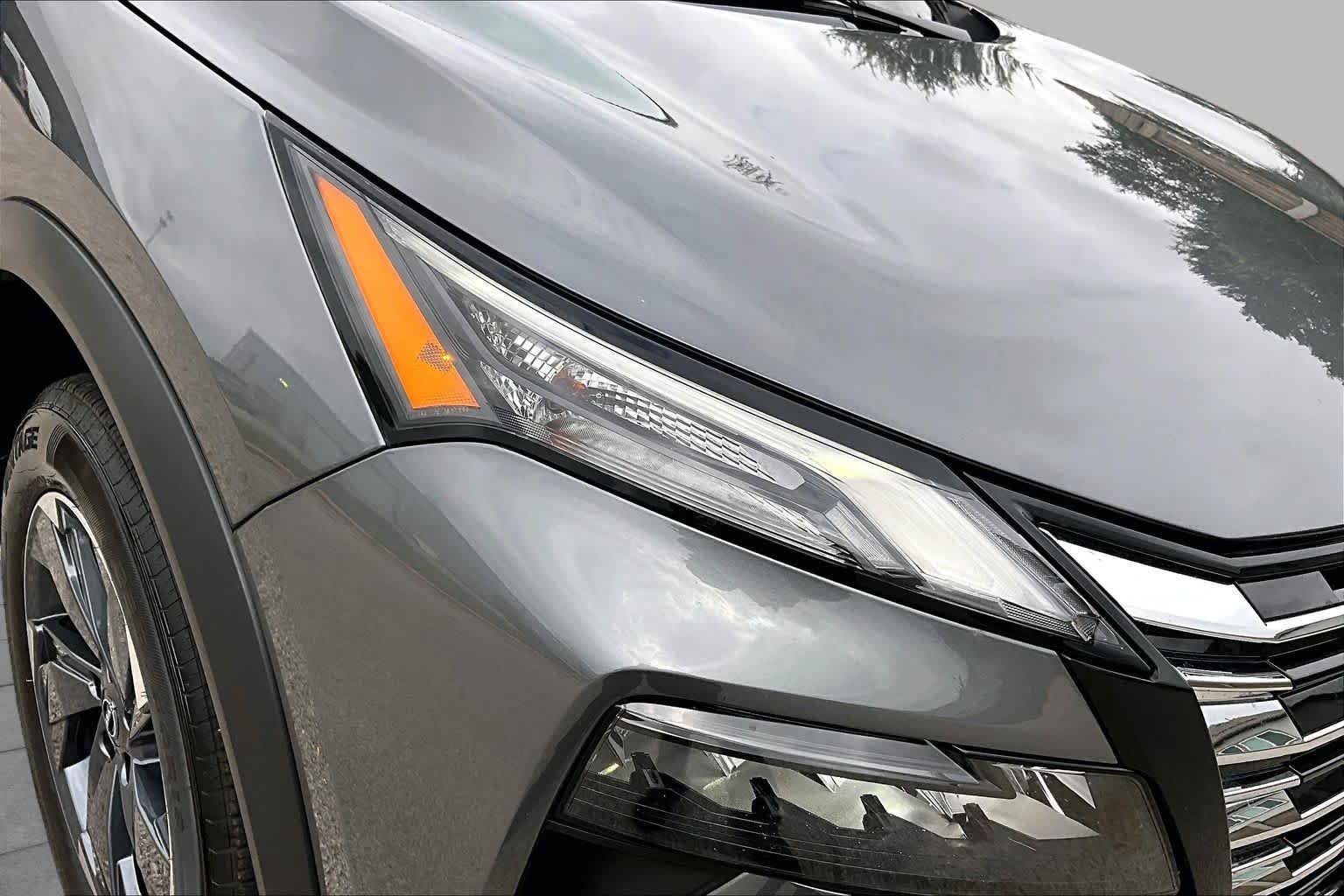 Certified Used 2025 Gun Metallic Nissan SV image 27