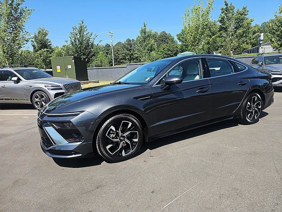2024 Hyundai Sonata SEL's photo