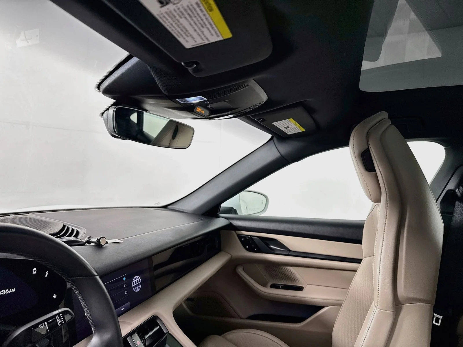 Used 2022 White Porsche Base image 6