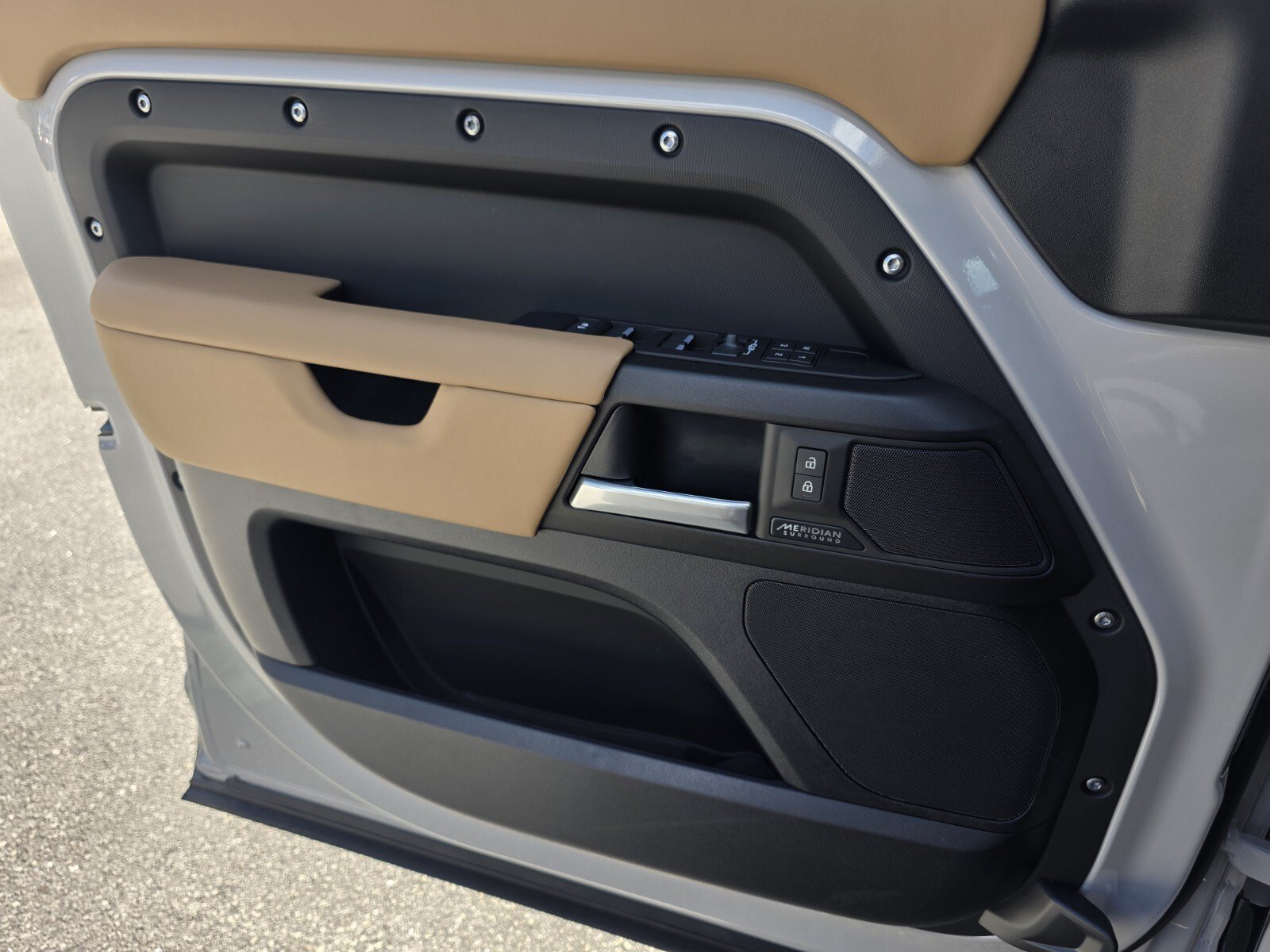 New 2026 Borasco Grey Land Rover P400 X image 17