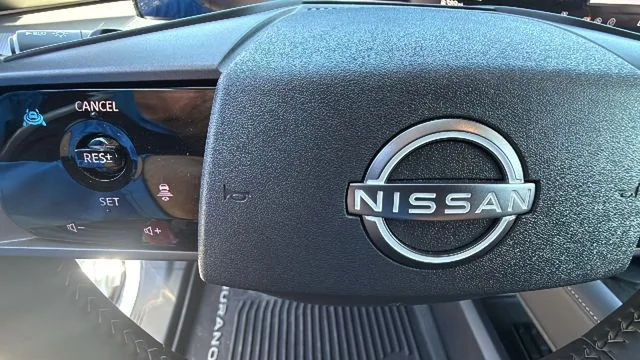 New 2026 Everest White Pearl TriCoat Nissan SL image 19