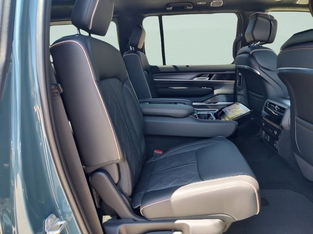 New 2026 Steel Blue Exterior Paint Jeep Summit Reserve image 31