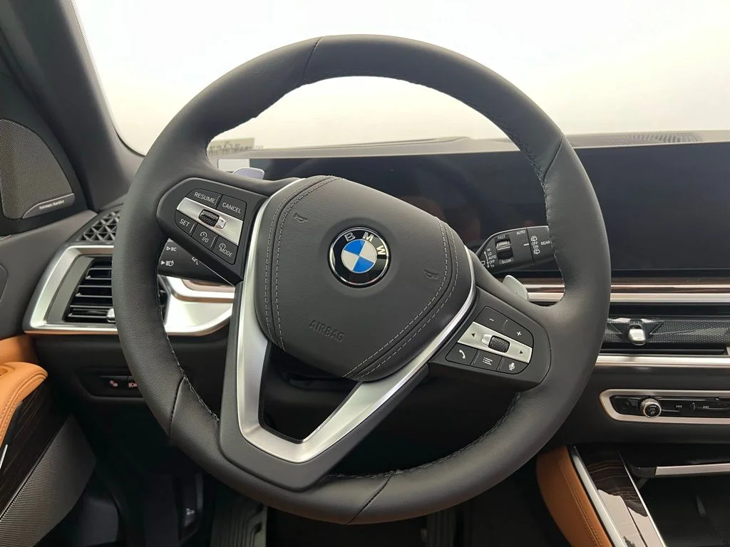 New 2026 Alpine White BMW xDrive40i image 16